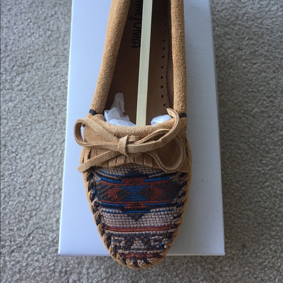 SOLD SOLD Minnetonka taupe 7 El Paso 2 moc - Picture 4 of 6